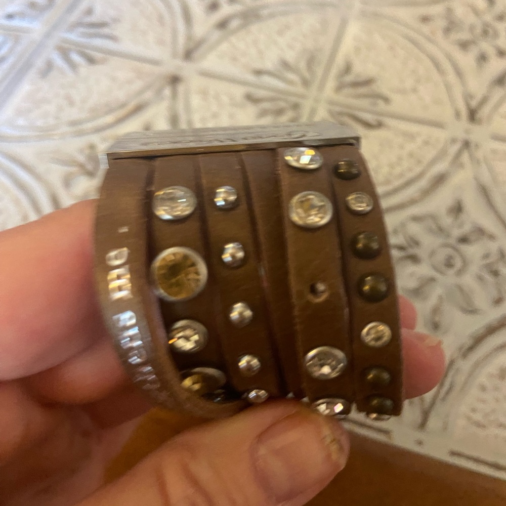 Good Works Leather Bracelet - Picture 4 of 6